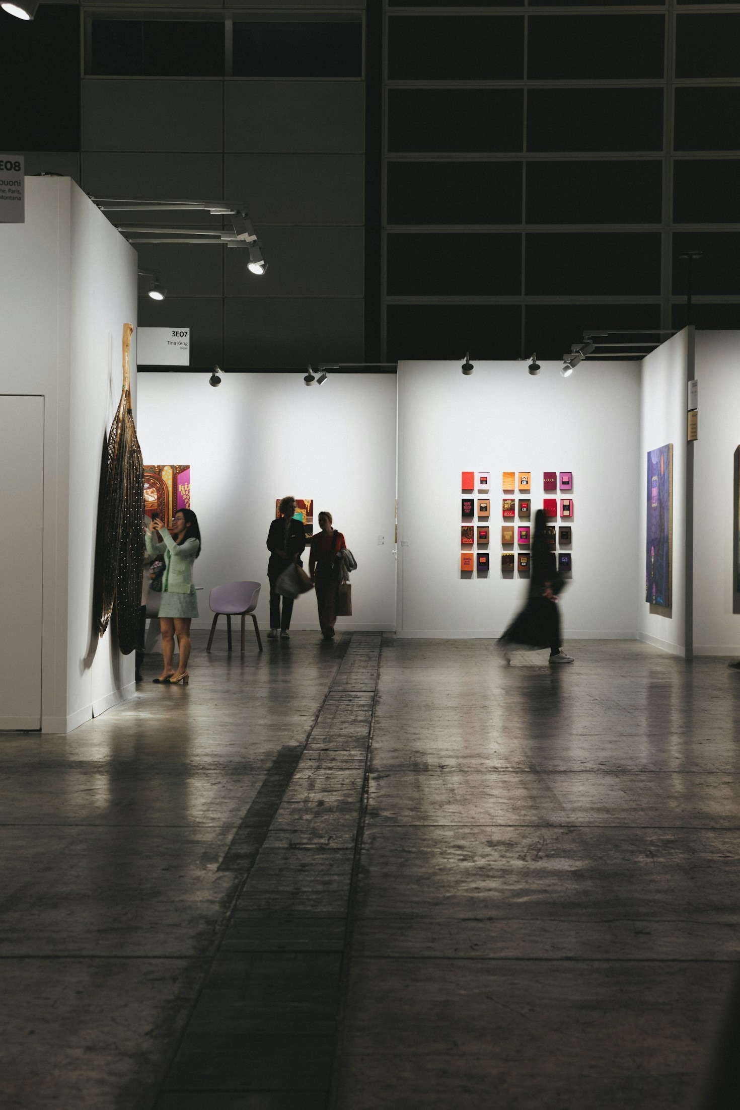 Artistic Dialogues on Aquatic Reflections